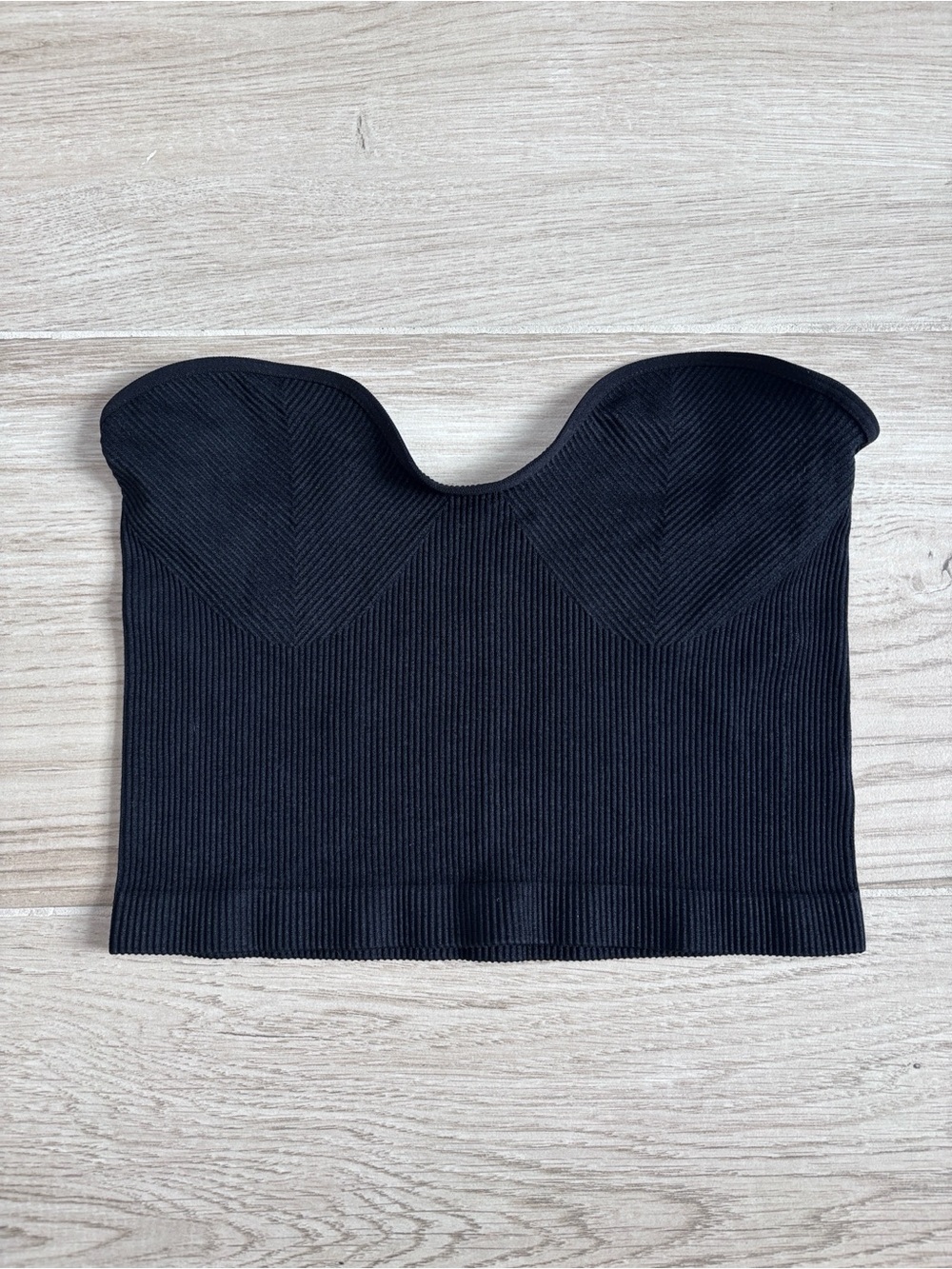 NWT Urban Outfitters Out From Under Strapless Sweetheart Crop Top Size Medium